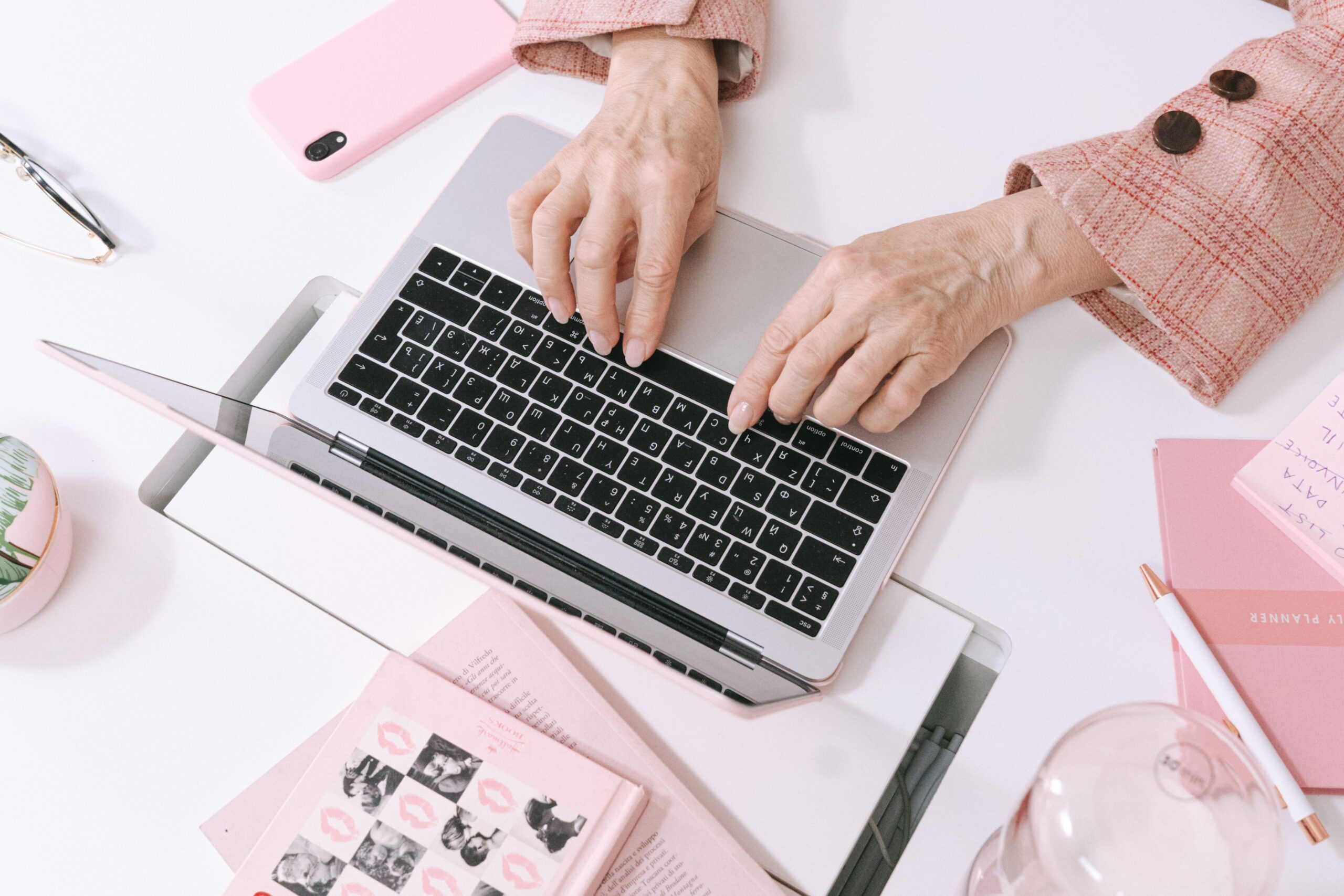 strategi produksi konten tanpa kelelahan tim