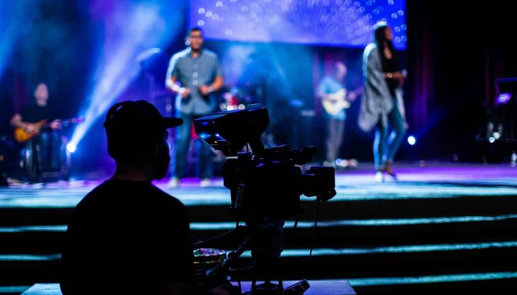 manfaat hybrid event untuk perusahaan