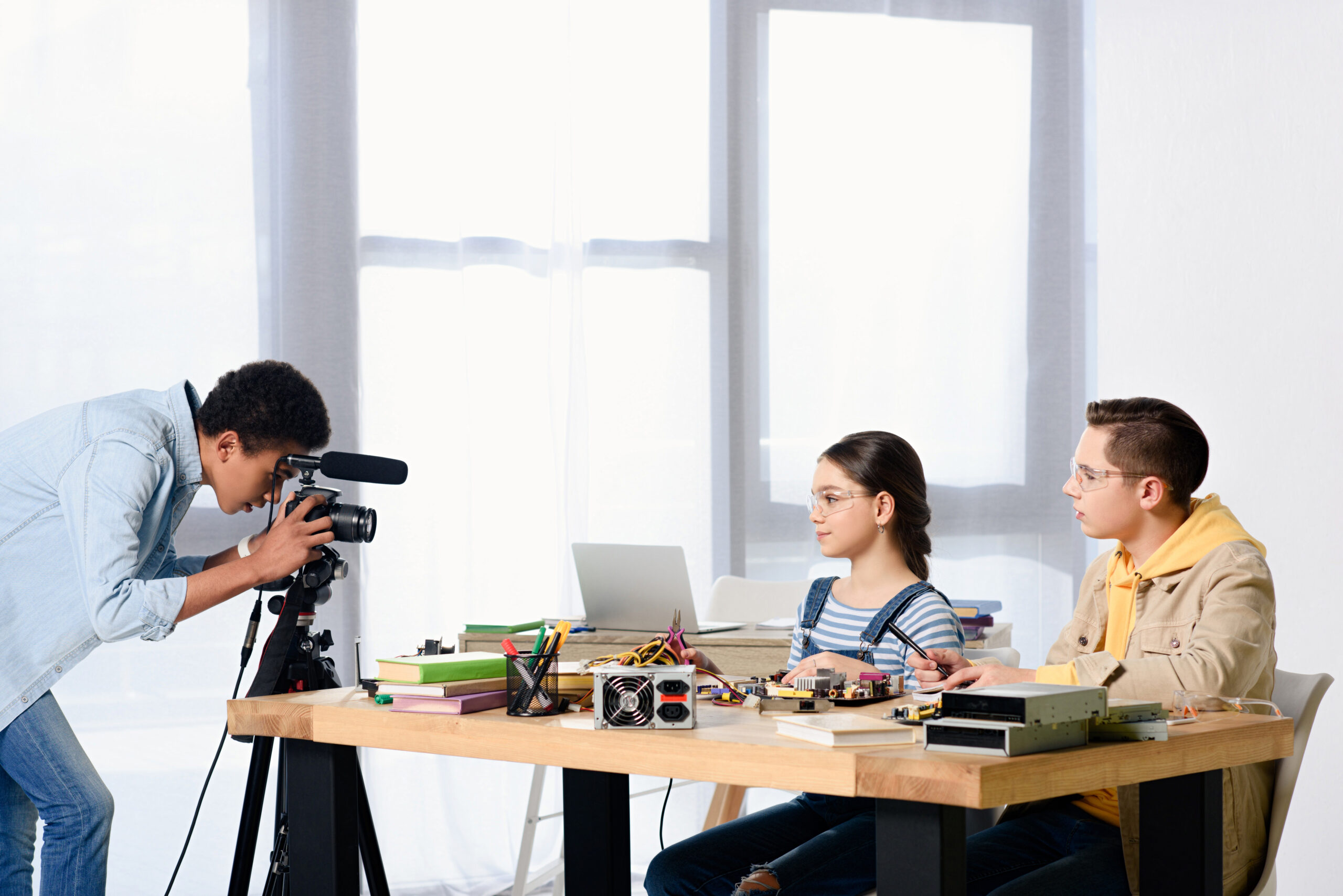 kenapa video company profile penting untuk corporate